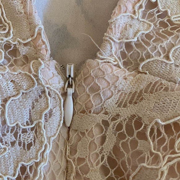 Forever 21 creamy / peachy dress with V neckline and low cut V back. Size Large - Picture 11 of 14